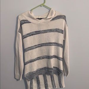Striped sweater/pullover